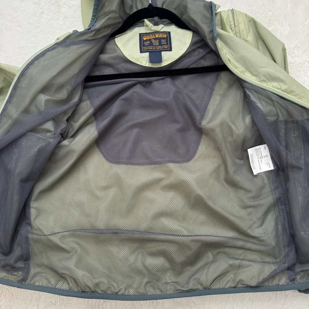 Woolrich Jacket Women Small Green Nylon Windbreaker Removable‎ Sleeves Outdoor